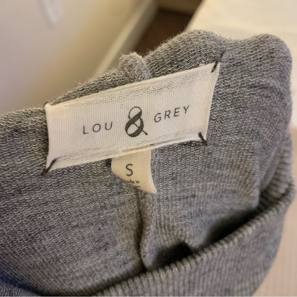 Lou & Grey Short Sleeve Gray Sweatshirt Turtleneck - Picture 5 of 6
